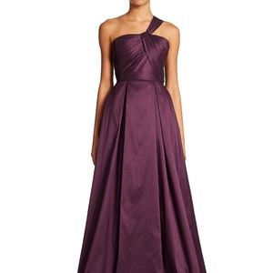 ML Monique Lhuillier One-Shoulder Gown